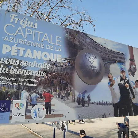 6 Pieces Pour 8 Pers. A St Raphael, Centre-ville Proche - Fr-1-226a-43 Lägenhet Saint-Raphaël