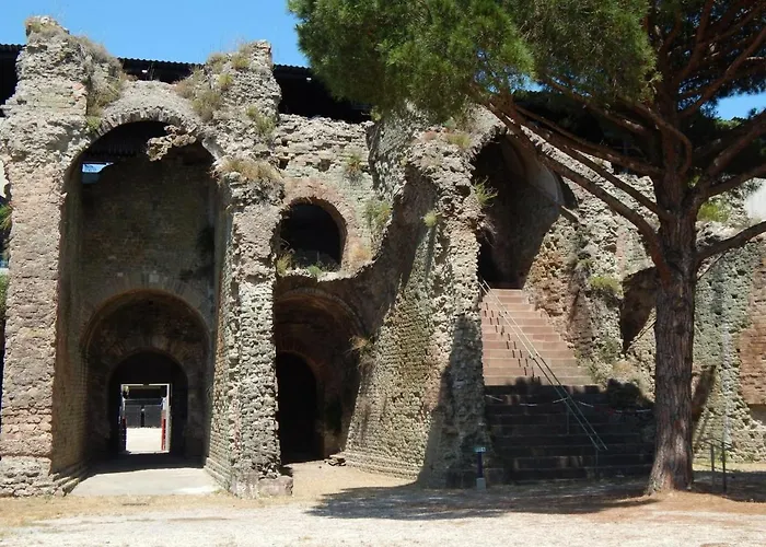 6 Pieces Pour 8 Pers. A St Raphael, Centre-ville Proche - Fr-1-226a-43 Апартаменти