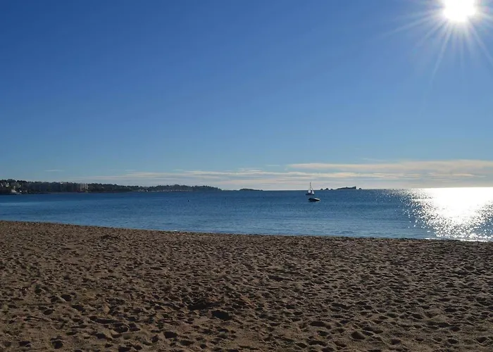 Lägenhet 6 Pieces Pour 8 Pers. A St Raphael, Centre-ville Proche - Fr-1-226a-43 Saint-Raphaël